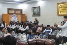 Anggota Paskibraka Dijambi Makan Malam 