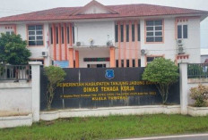 671 Warga Tanjab Barat Urus Kartu Pencaker, Padati  Dinas Ketenagakerjaan