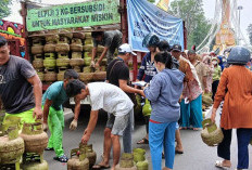 Warga Antusias Ikuti Pasar Murah, Bantu Warga Hadapi  Kenaikan Harga Sembako