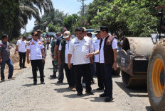 Jalan Simpang Pasar Pamenang ke Desa Empang Benao Segera Mulus