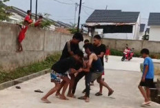 Ayah dan Anak Dikeroyok  Usai Tegur Remaja Main Layangan