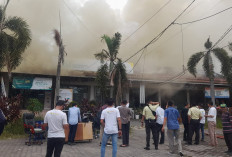 BREAKING NEWS: Ruko Sebelah UIN Telanai Jambi Terbakar