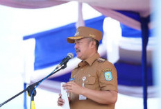 Bupati Kerinci Serahkan 348 SK CPNS Formasi 2024