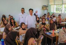 Gibran Turut Hadir, Kini Gelar Uji Coba Makan Bergizi Gratis di SMAN 70 Jakarta