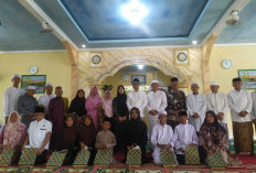 Majlis Ta'lim Darul Kausar Desa Senaung Bersama Da'i Jaluko Gelar Santunan Anak Yatim 10 Muharram 
