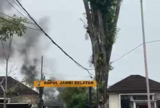 BREAKING NEWS: Gardu Listrik di Aspol Jambi Selatan Terbakar, Damkar Kota Jambi Gerak Cepat