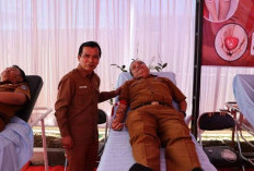 Sekda Alpian Hadiri Kegiatan Donor Darah, Dalam Rangka Hari Lahir Kejaksaan RI Ke 80 