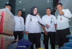 Tanggulangi Kekeringan, Pj Walikota Jambi Distribusikan Pompa Air ke 17 Kelompok Tani