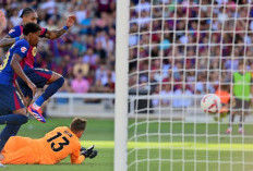 Hattrick Raphinha Bawa Barcelona Tundukkan Valladolid 7-0