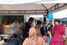 Puluhan Emak-Emak Geruduk Gerakan Pangan Murah Menjaga Stabilitas Harga Bahan Pokok Nataru