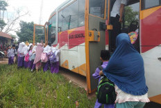 Malah Antusias Naik Bus, Relokasi Murid SDN 212 Kota Jambi