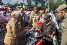 Bangkitkan Semangat Nasionalisme, Ribuan Bendera Merah Putih Dibagikan Gratis