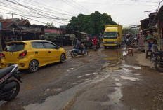 Kerap Timbulkan Kecelakaan, Kondisi Kerusakan Jalan Raden Wijaya Kebun Kopi