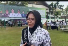 Bupati dan Bunda Zulva Berikan Penghargaan kepada Guru