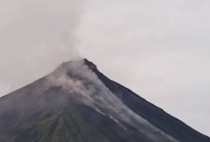 Warga Pulau Siau Waspadai Awan Panas Guguran Karangetang