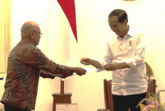 Presiden Jokowi Nyoblos di TPS 10 Gambir