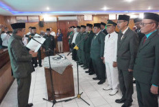   Bupati Anwar Sadat Kukuhkan 21 Pejabat