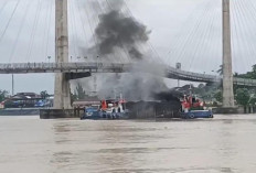 Perbaikan Tiang Jembatan Belum Rampung  Air Surut Jadi Kendala Pengangkutan Material  