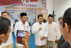 SAH Instruksikan Kader Gerindra Jambi Pasang Bendera dan Semarakkan HUT RI ke-80