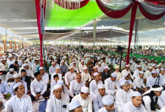 Bupati Tanjabbar Hadiri  Haul Akbar Syekh Abdul Qodir Al-Jailani dan Milad Majelis Ta’lim Al Hidayah 