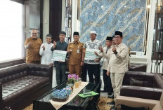 Wali Kota Jambi Salurkan BOP untuk Masjid, Perkuat Peran Spiritual di Masyarakat