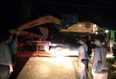 Polisi Amankan Alat Berat Excavator, Saat Tertibkan PETI di Desa Batu Kerbau