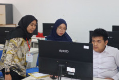 UNJA Fasilitasi Peserta Difabel di SMM-PTN Barat 2025, Gilang Ramadhan Ikuti Ujian dengan Pendampingan Khusus