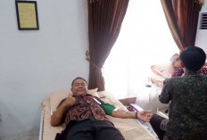 Sekda Muaro Jambi Donor Darah, Peringati Hari Lahir Kejaksaan
