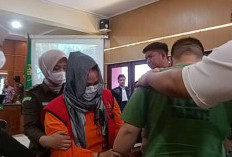 Helen Terisak Bacakan Pledoi, Bantah Julukan Ratu Narkoba, Hanya Ibu Rumah Tangga Biasa