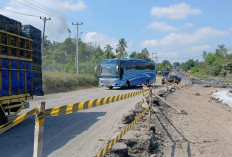 Warga Minta Jalan Longsor Segera Diperbaiki