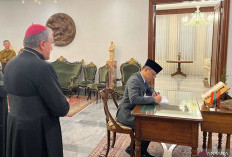 Presiden Utus Jokowi ke Vatikan