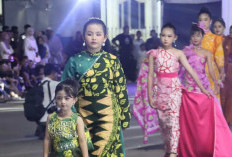 Semarak Tungkal Fashion Street 2, Peringati Hari Batik Nasional
