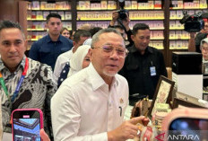 Zulhas Sebut Tak Ada Penghentian Ekspor Kelapa Bulat