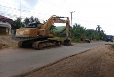 Debu dan Jalan Rusak Disoal Warga