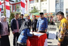 Wako Alfin Serahkan SK 821 PPPK, Ingatkan Prioritas Pelayanan Masyarakat