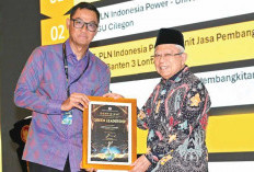 PLN Pecah Rekor Borong 20 Proper Emas KLHK 2023  Dua Tahun Berturut-turut Darmawan Prasodjo Raih Green Leaders
