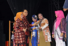 Pj Bupati Tebo Dampingi Ketua Dekranasda Launching Tiga Motif Batik Tebo