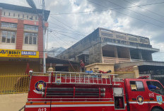 Dua Ruko Terbakar di Rajawali