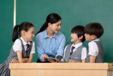 5 Langkah Bijak Menghadapi Masalah antara Anak dan Guru Menurut Pakar Parenting