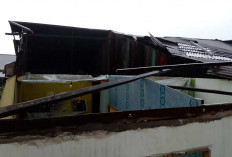 Rumah Warga Hancur Diterjang Putting Beliung, Cuaca Ekstrem di Tanjab Timur