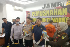 Polda Jambi Musnahkan 2 Kg Sabu