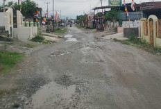 Peran Dewan Dapil Tiga Dipertanyakan,  Jalan Desa Baru Kubang Rusak Berat