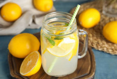 Simak! Ini Dia 5 Dampak Mengonsumsi Air Lemon Secara Berlebihan