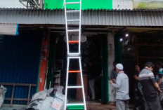 Diduga Korsleting Listrik AC, Ruko 4 Lantai di Tanjab Barat Nyaris Ludes Terbakar 