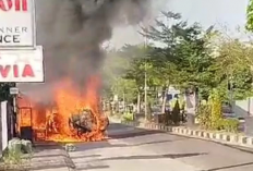 Polisi Selidiki Mobil Minibus Diduga Lansir BBM yang Terbakar