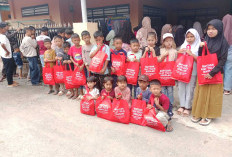 104 Siswa Desa Pendung Mudik Dapat Bantuan Alat Tulis