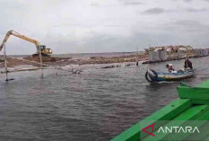 Pagar Laut Dibangun untuk Pelabuhan Perikanan