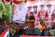 Edi Purwanto Berikan Semangat kepada Ribuan Mahasiswa Baru dalam PKKMB Unja 2024