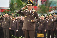 Kajati Jambi Bertindak Sebagai Inspektur Upacara HUT Kemerdekaan RI ke-80