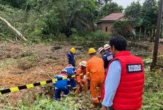 Pipa Minyak Pertamina Bocor di Pondok Meja, Minyak Mentah Menyembur ke Lahan Warga